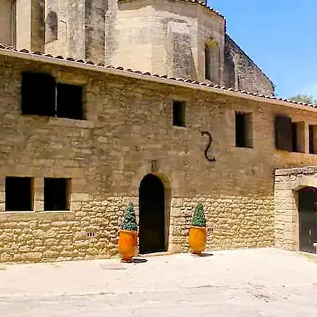 Gite En Provence Proche Avignon Sauveterre  Exterior foto